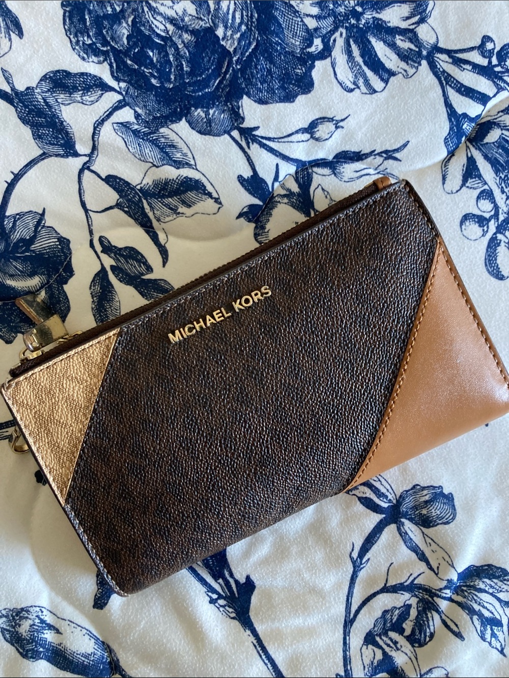 Michael Kors Brown, Tan & Metallic Bronze Colorblock Wristlet